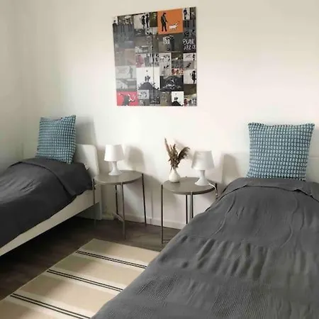 Moderne Neue 2 Uetersen